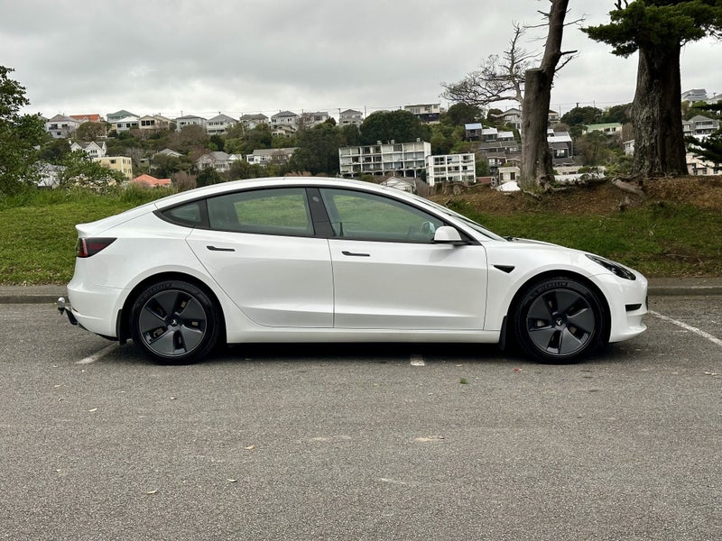 2022 Tesla Model 3 Rear Wheel Drive 60K63612881402883112
