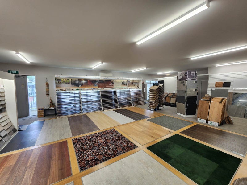 OFFICE OR DESTINATION RETAIL63613555297537114