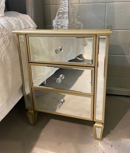 Jenna Mirrored Package 3 pieces - A Carousel 2