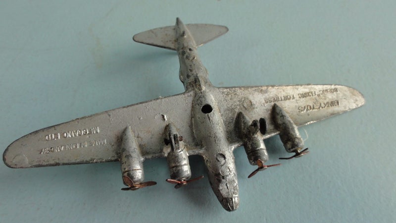 Dinky Toys WW2 Boeing Flying Fortress Aircraft Carousel 6