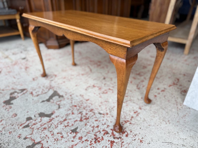 A Vintage Solid Oak Cabriole Legs Coffee Table Carousel 2