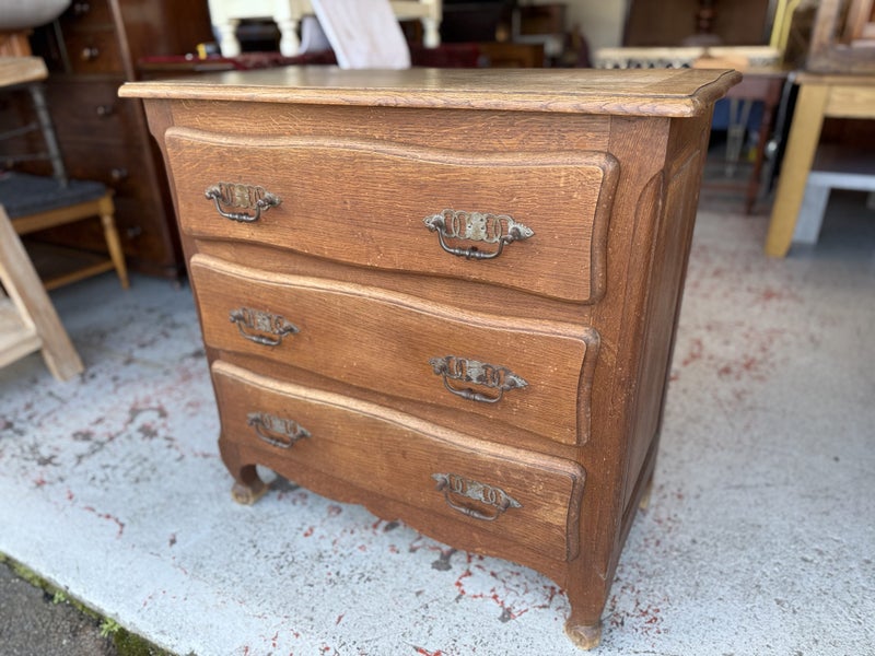 An Antique Solid French Oak Chest of 3 Drawers Carousel 1
