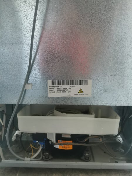 Westinghouse 400L Fridges Freezer Carousel 13