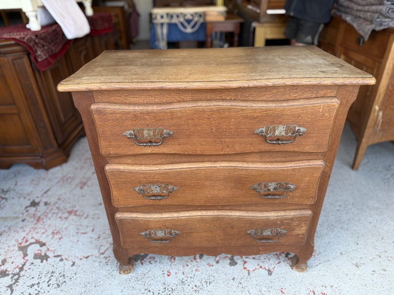 An Antique Solid French Oak Chest of 3 Drawers Carousel 2