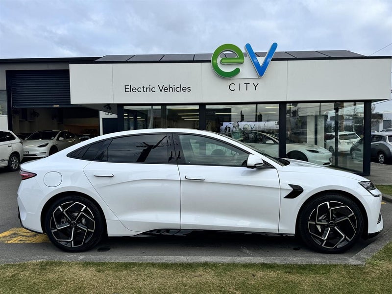 2024 BYD Seal PERFORMANCE AWD63612882549763111