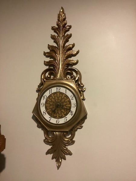 Mid century Syroco USA Regency Ornate style clock Carousel 1