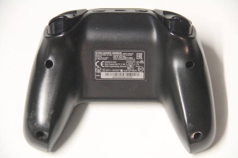 Nimbus Steel series Apple Gaming Controller Carousel 4