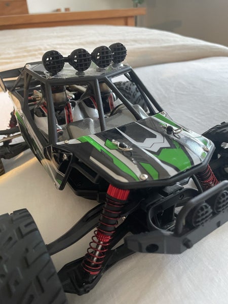 MONSTER TRUCK Carousel 1