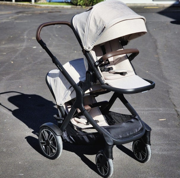 Nuna Demi Next with Sibling Seat - AS NEW Carousel 1