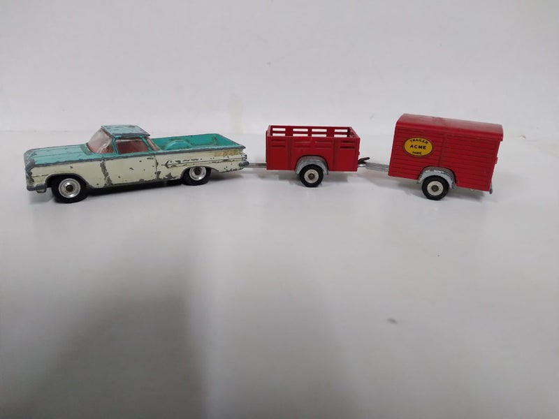 Dinky 449 Chev EL Camino with Trailers Carousel 2