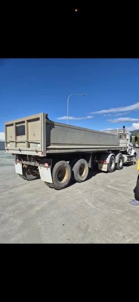 Adam & Currie 2axle asphalt tipulator63612883030529112
