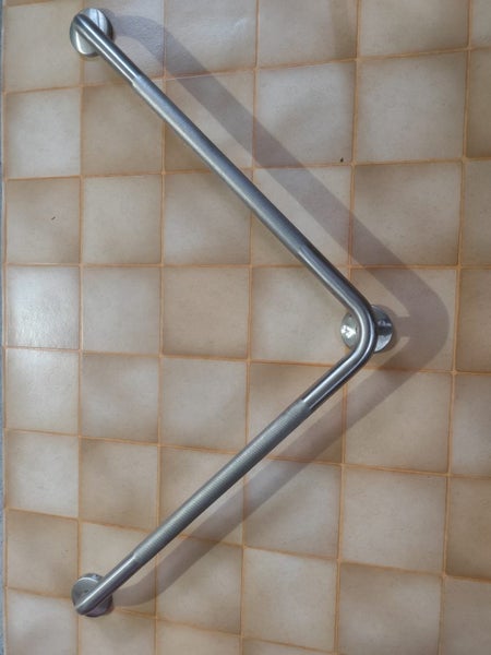 Stainless Steel L-Shaped Safety Grab Rail Carousel 1