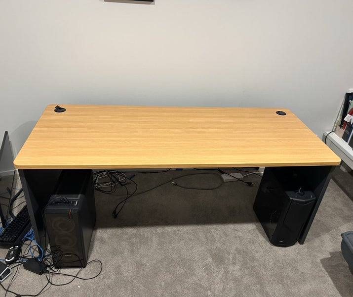 Large desk Carousel 2