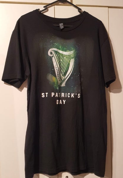 Mens St Patricks day t shirt size Large Carousel 1