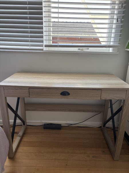 desk Carousel 3