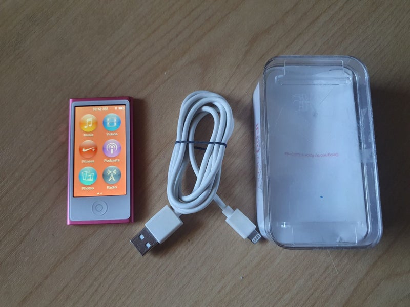 iPod Nano 7th Gen 16gb Carousel 1
