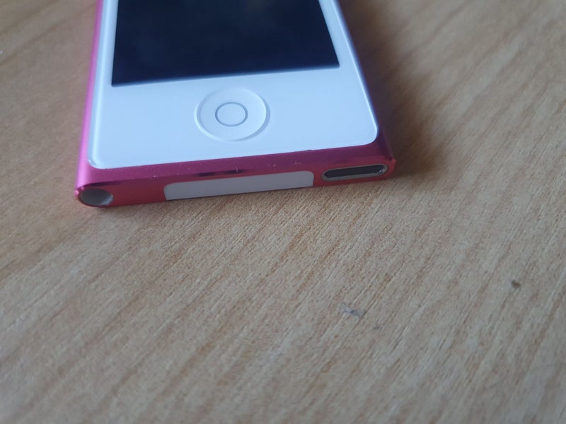 iPod Nano 7th Gen 16gb Carousel 6