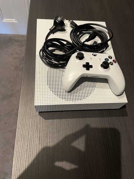 Xbox one s 1TB Carousel 5