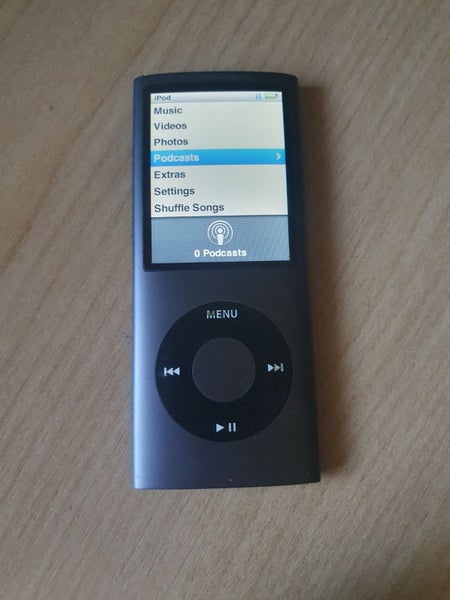 iPod Nano 4th Gen 8gb Carousel 1