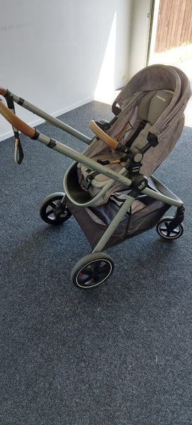 Maxi cosi baby pram Carousel 1
