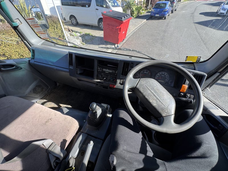 2012 Isuzu NPR250M63612883877761112