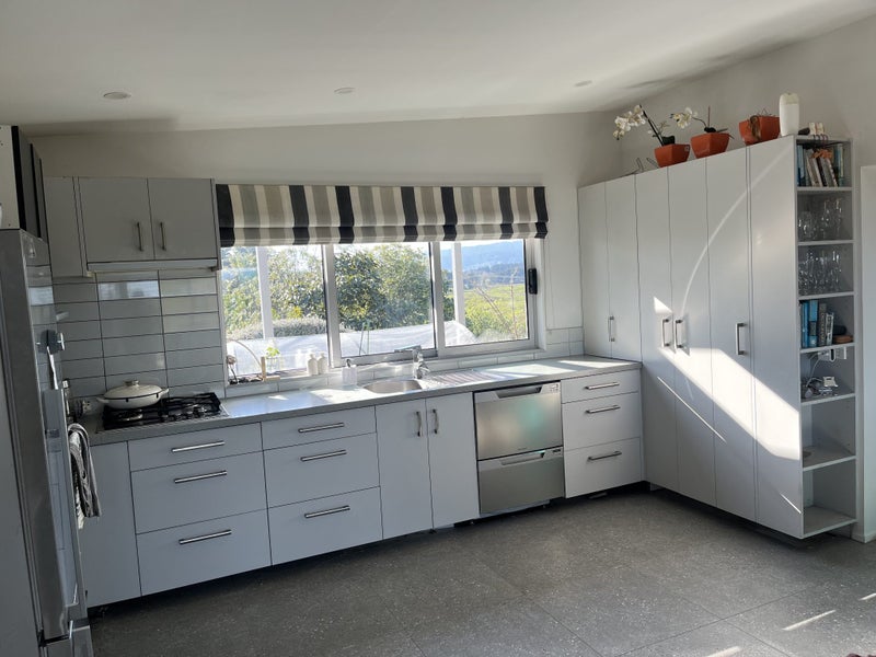 Kitchen complete Bespoke from Waikanae Kitchen and joinery Carousel 1