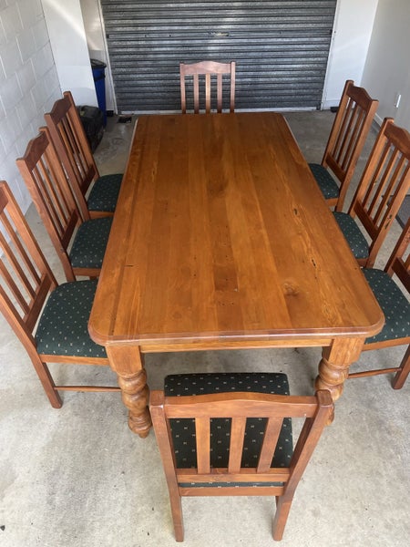 WOODPECKER TABLE 2M X 1M + 8 CHAIRS63616363200259111