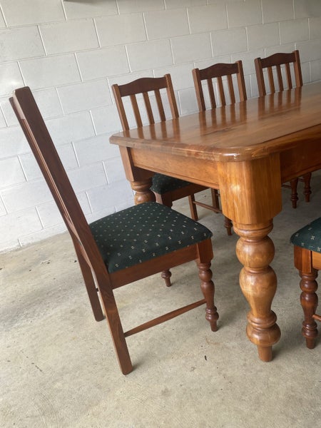 WOODPECKER TABLE 2M X 1M + 8 CHAIRS63616363200259112