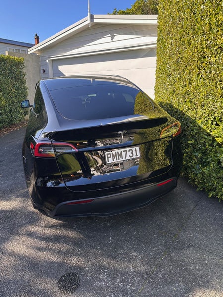 2022 Tesla Model Y Rear Wheel Drive63612884018049113