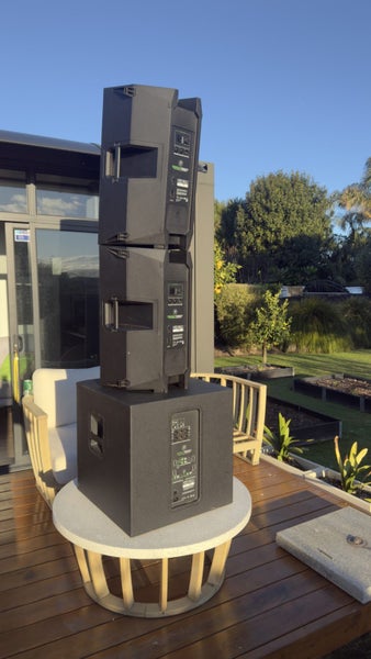 Mackie SRM1850 + 2x Mackie Thump 15A Carousel 2