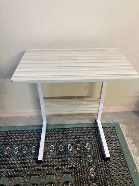 Small work desk Carousel 1
