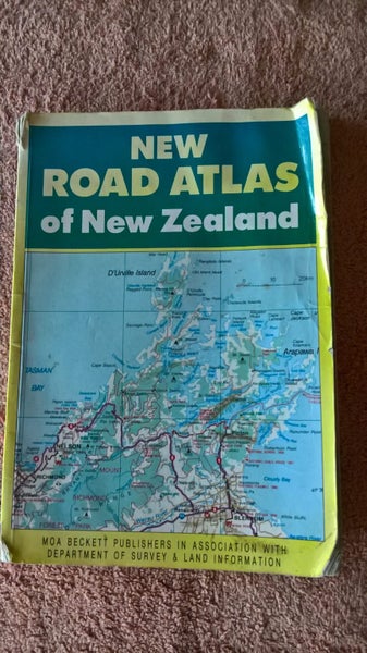 Vintage NZ Road Map- Moa Beckett Publishers Carousel 1