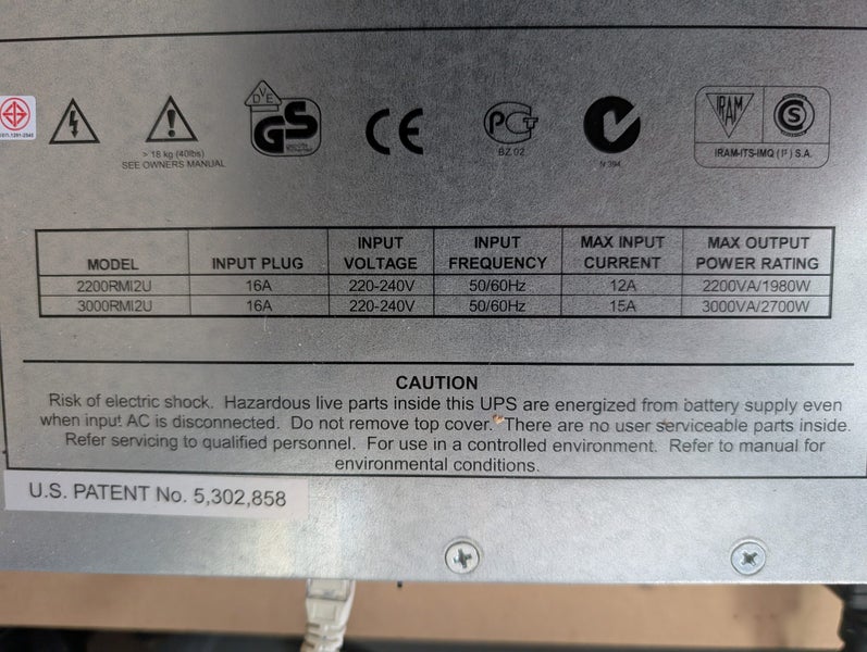 APC UPS SMT2200 + Rails + Management Card AP9630 Carousel 4