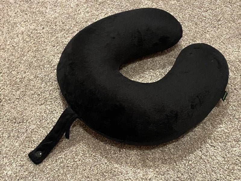 Korjo Memory Foam Pillow - Black Carousel 1
