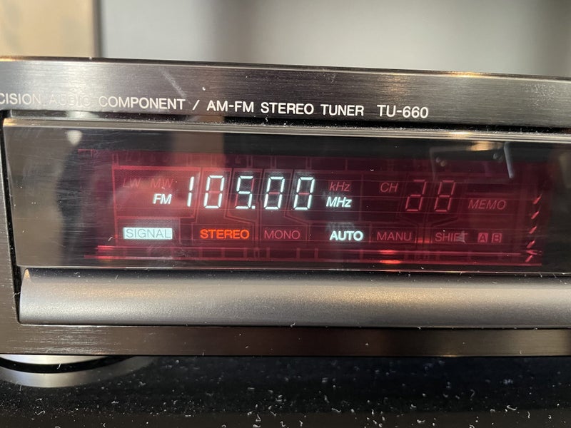 DENON TU-660 AM/FM TUNER Carousel 1