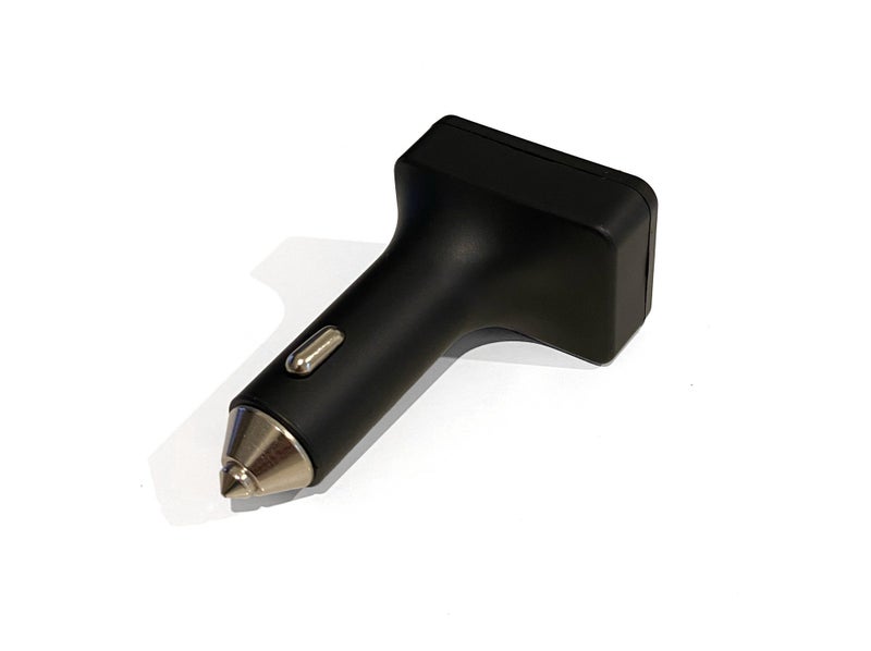 Plugin GPS Tracker with 2x charging ports Carousel 1