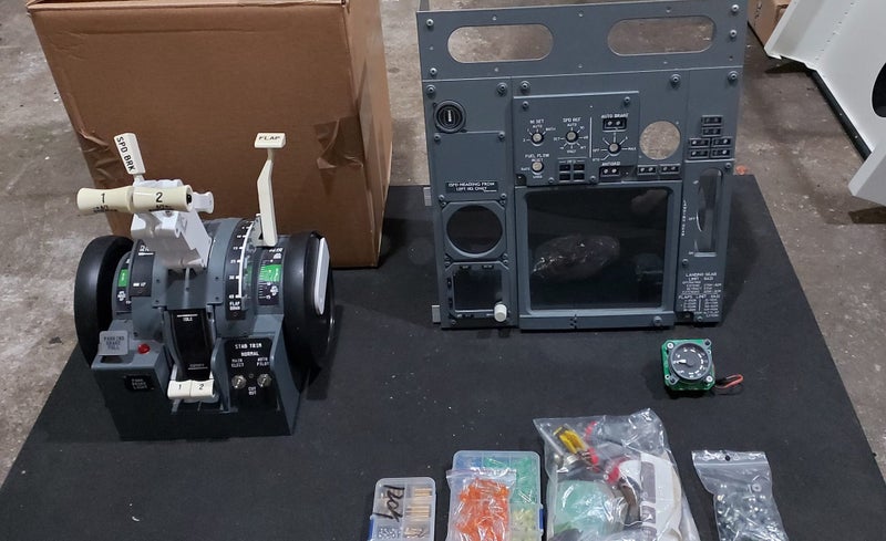 Boeing 737 NG simulator parts Carousel 1