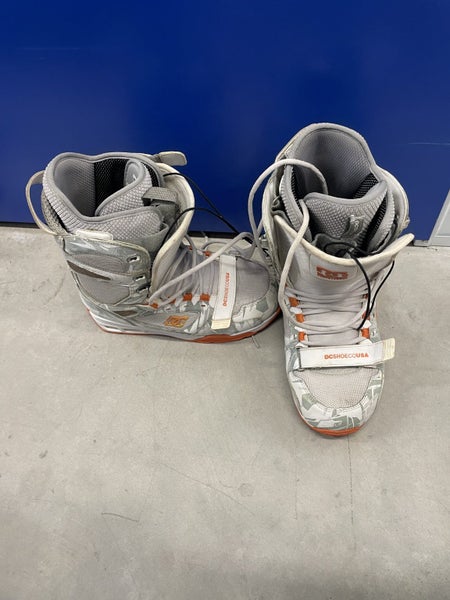 Deuchusar US10 Snowboarding boots63615753127170110