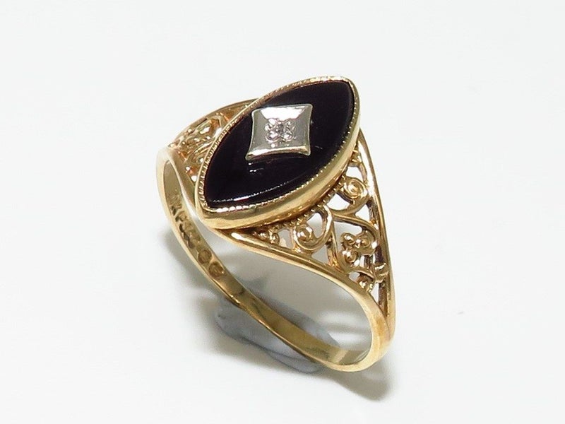 Art Deco Hallmarked 10ct Yellow Gold Ring set with Black Onyx & Diamond Carousel 2