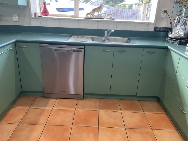 Complete Kitchen includes Dishwasher/Double Wall Oven Carousel 2