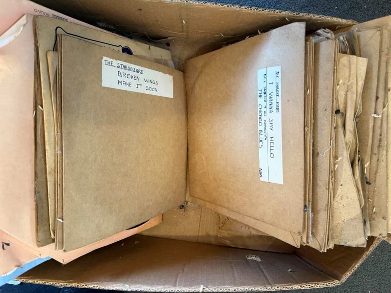 Bulk Lot of ~120 Vintage Records ( 1920s–1950s+) – Columbia, Decca & Others Carousel 2