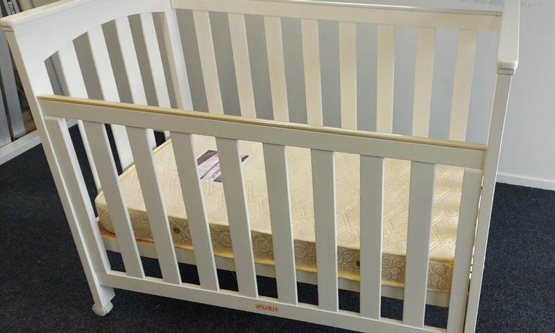 Baby cot63616054982273112