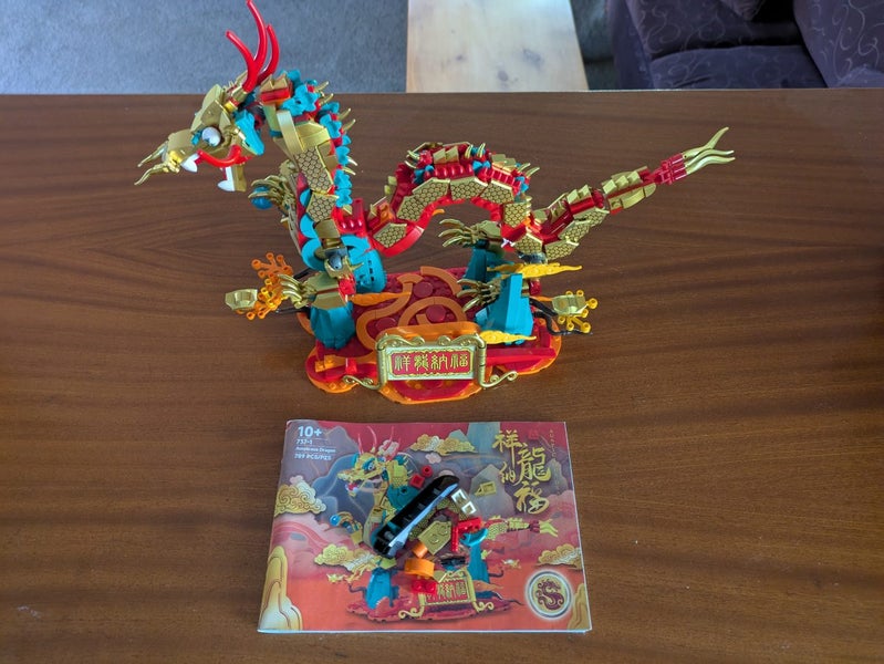 Auspicious Dragon Brick Set Carousel 2