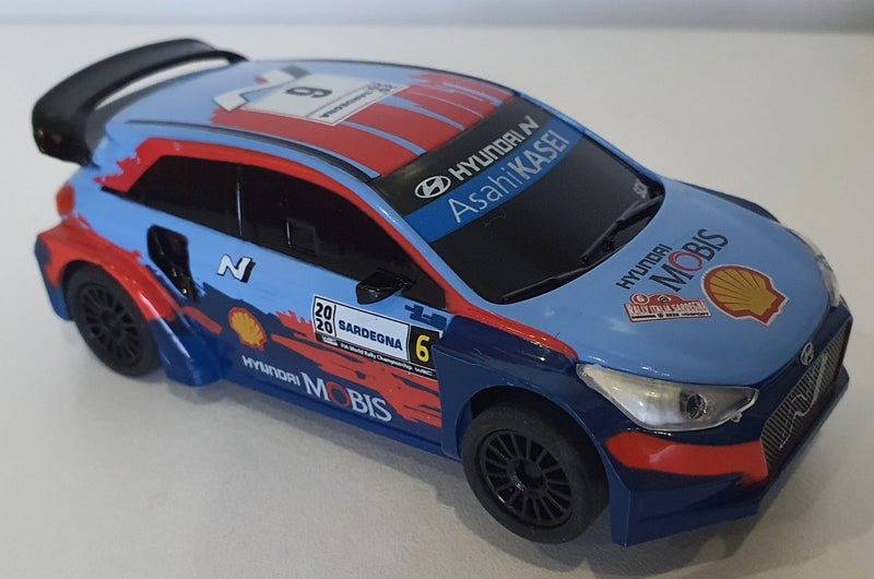SCX/Scalextric Compact 1/43 Hyundai i-20 WRX Carousel 2