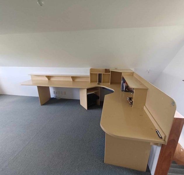 Large Office Desk Carousel 2
