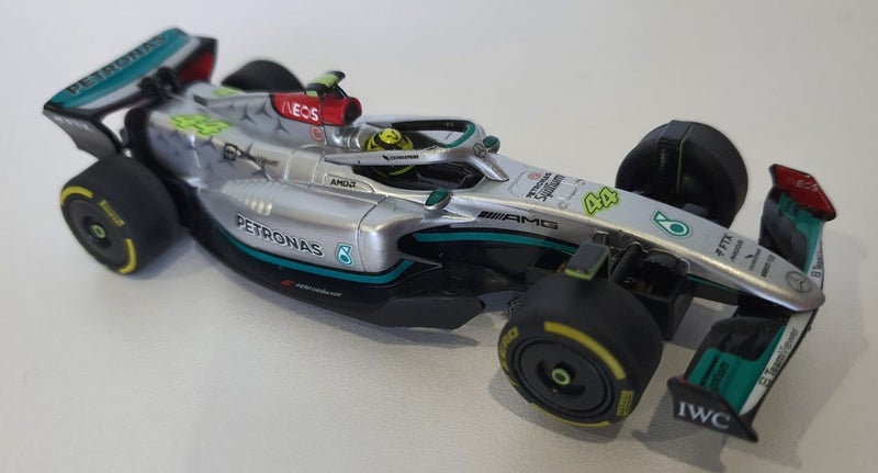 Carrera Go 1/43 Mercedes Formula 1 Carousel 1