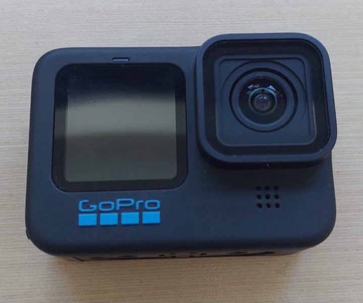 Gopro Hero 10 + Accessories Carousel 1