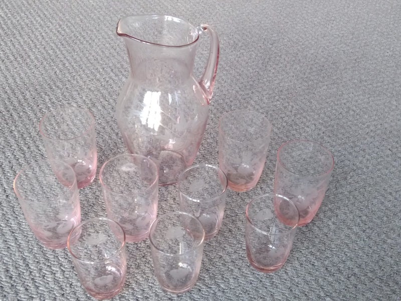 Glass Jug and nine Glasses Carousel 1