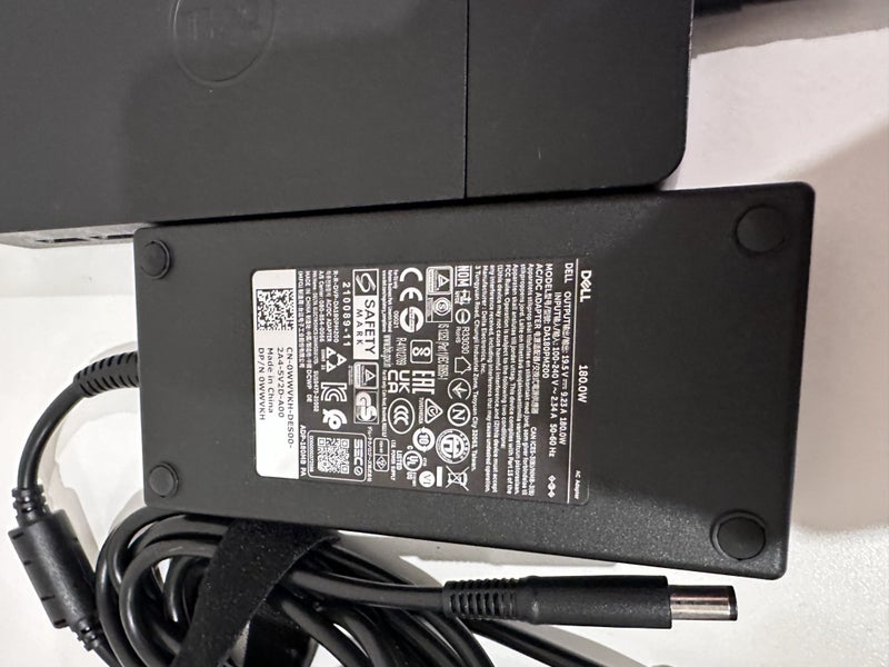 Dell WD19DCS USB-C Dual 4K Docking Station, with 180w power delivery63615263135873114