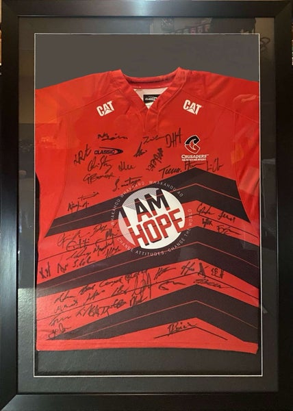 2025 Crusaders Home Jersey – Signed by Squad – Men’s Size L (Framed)63616190378755113